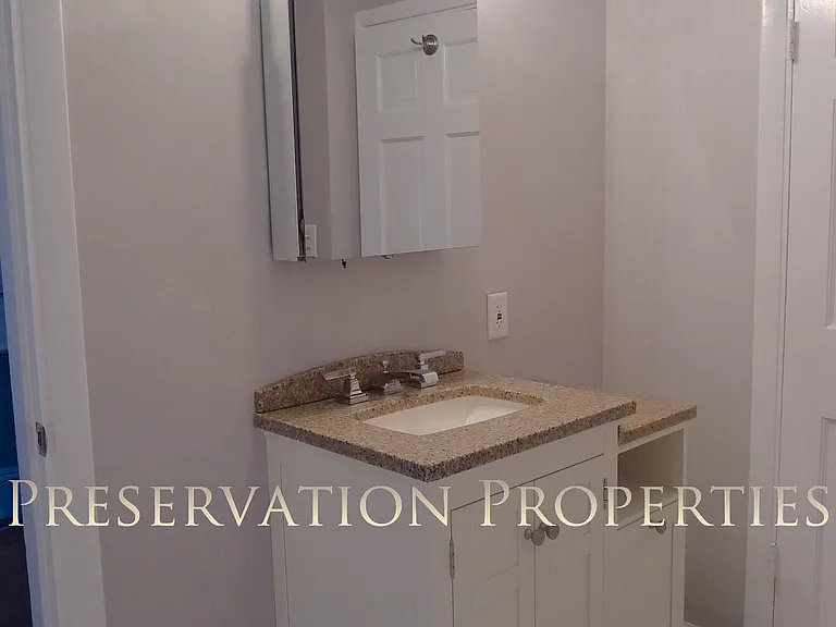149 Warren St #1 — Photo 6