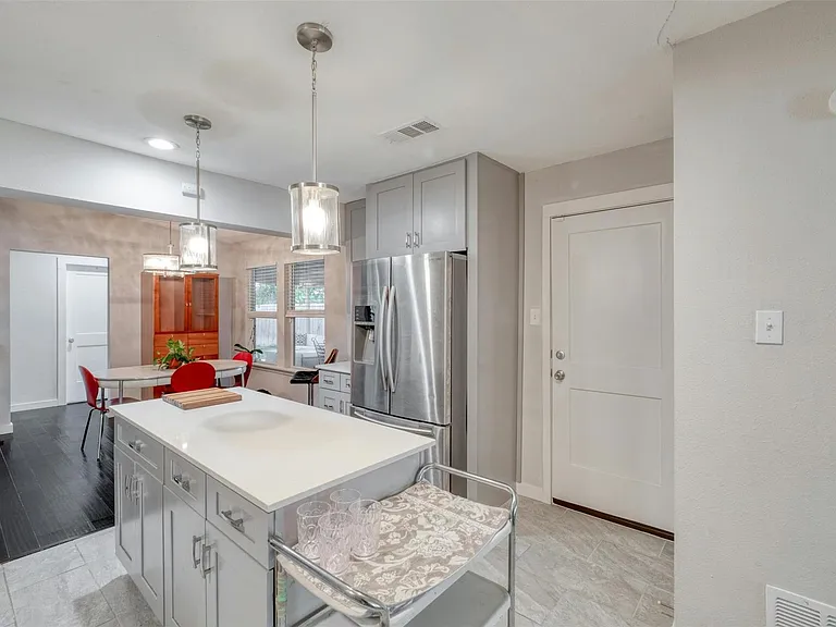 5502 Burgundy Dr — Photo 6