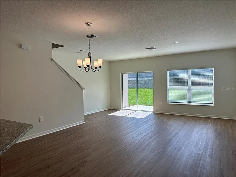 9354 Westside Hills Dr — Photo 4
