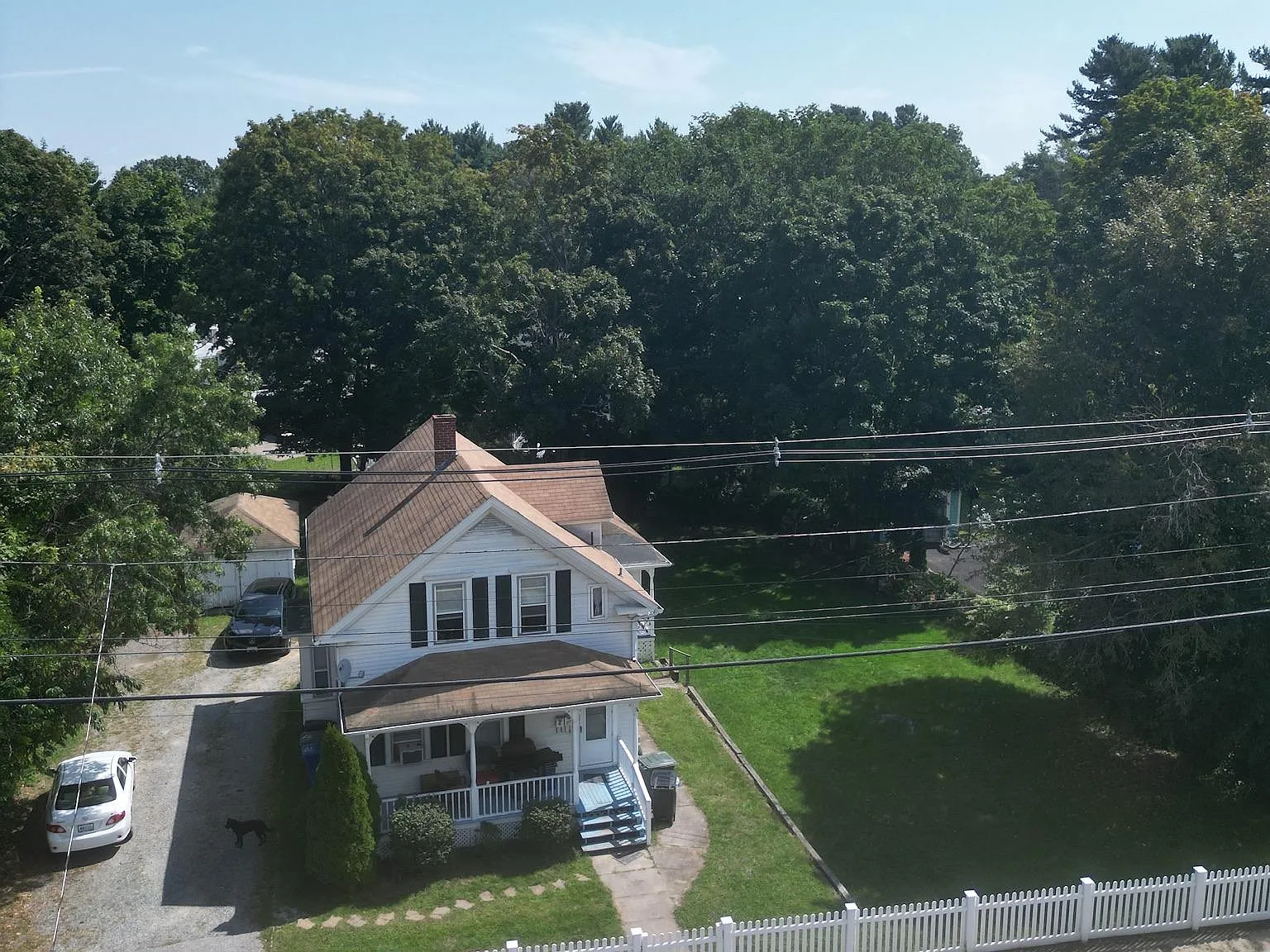 2 bed, 850 sqft, $1,600 — Photo 1