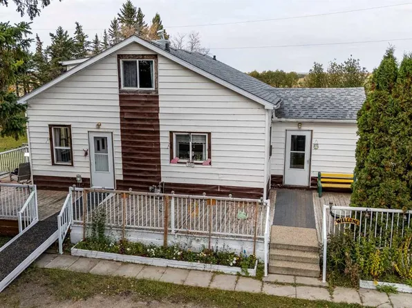 2114 E Township Road 372, Red Deer County, AB T4G 0M9