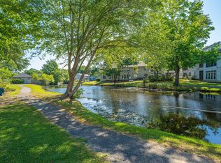 501 Greenmeadow Dr, Goose Creek, SC 29445