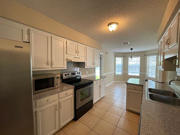 20220622_165324418_iOS_06222022