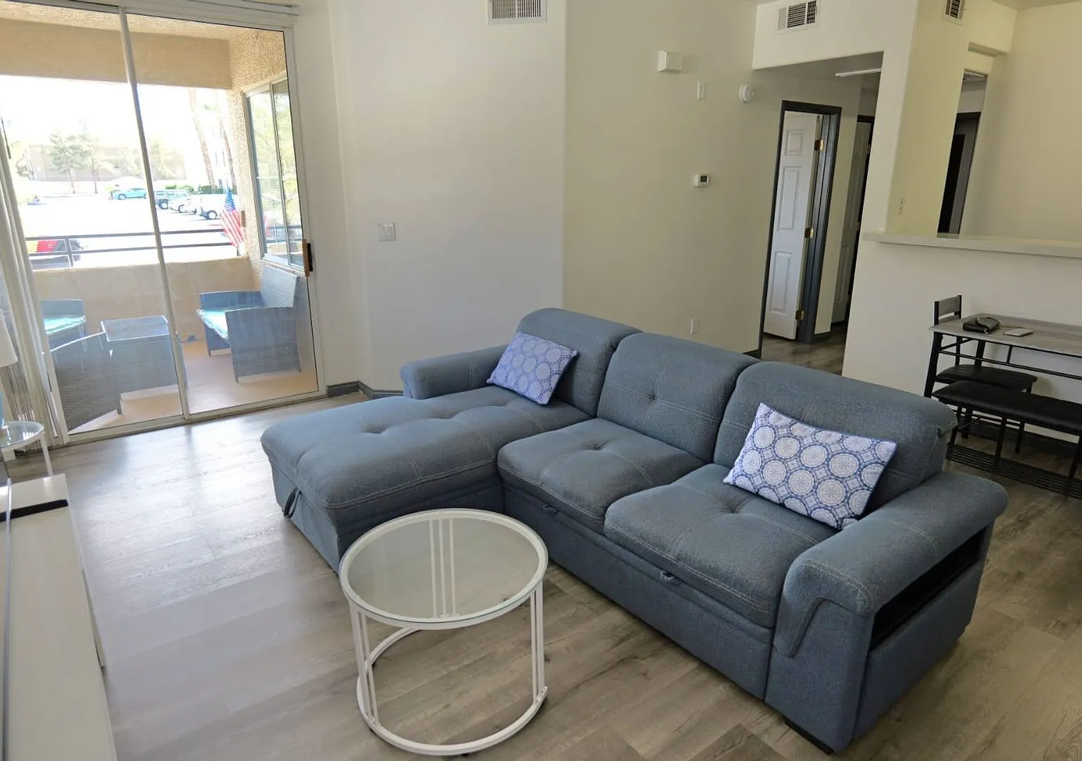 Fully Furnished * 1bed/1bath Condo With 1 Car Garage In Southwest Las Vegas — Photo 1