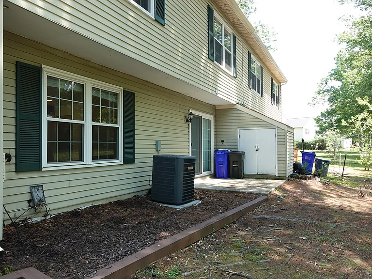 3001 N Dale Ct — Photo 22