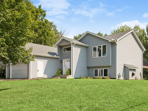 6111 45th St N, Oakdale, MN 55128