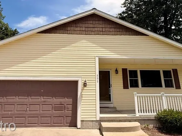 655 Sherry Dr, Lake Orion, MI 48362