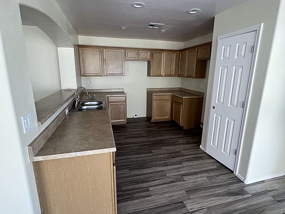 3rd image of 23781 W La Canada Blvd