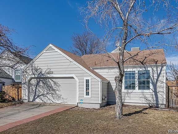 3rd image of 9823 W Elmhurst Pl