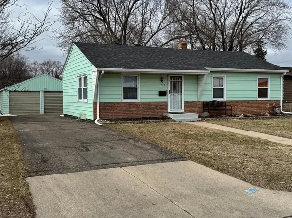 1135 Bidwell St, West Saint Paul, MN 55118