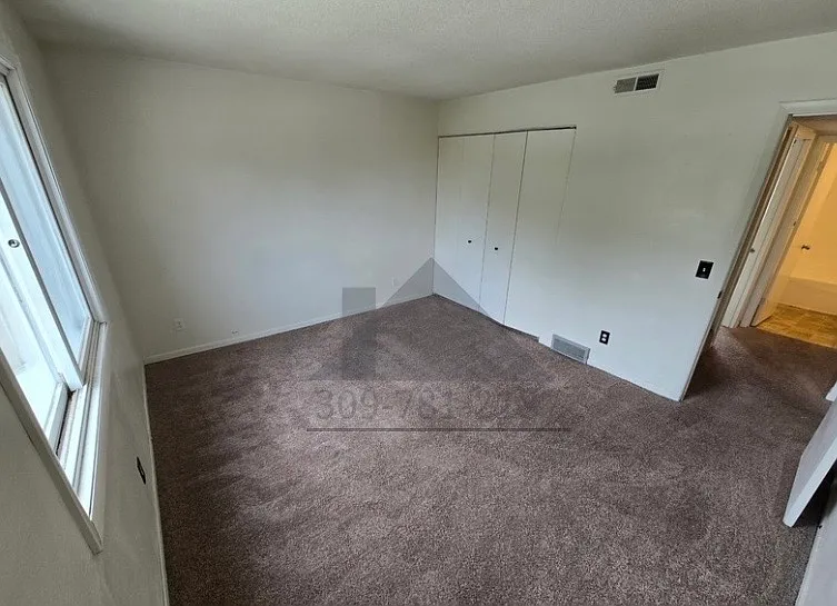 5511 34th Ave #12 — Photo 5