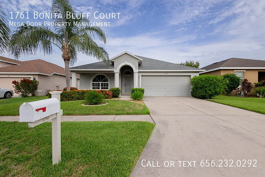 1761 Bonita Bluff Ct