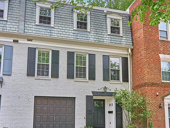 3rd image of 213 James Thurber Ct