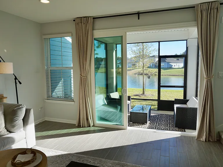 250 Brandon Lakes Dr — Photo 13