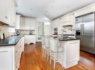 17 Baldpate Hill Rd, Newton, MA 02459