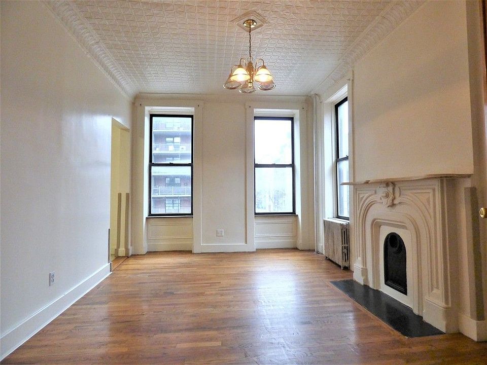 1st image of 300 E 82nd St #3A