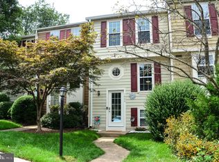 1604 Fieldthorn Dr, Reston, VA 20194