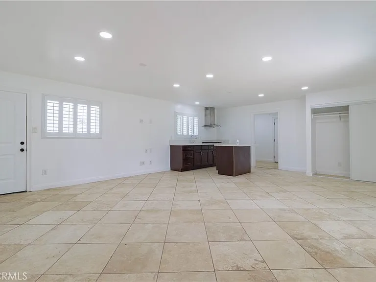 10249 Jurupa Rd — Photo 4