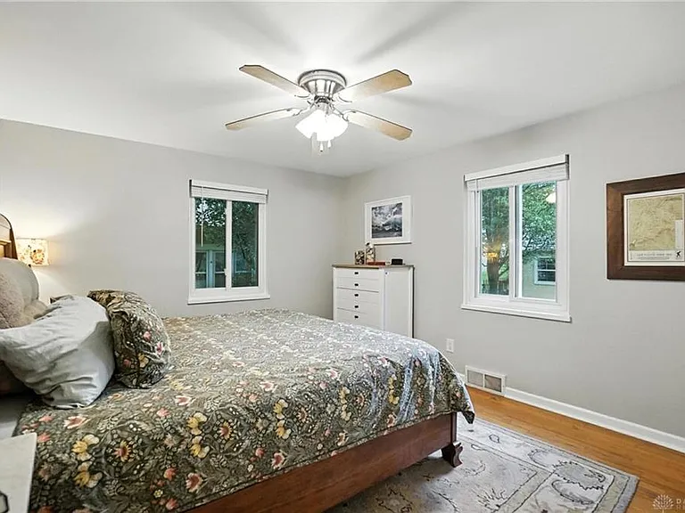 108 Napoleon Dr — Photo 14