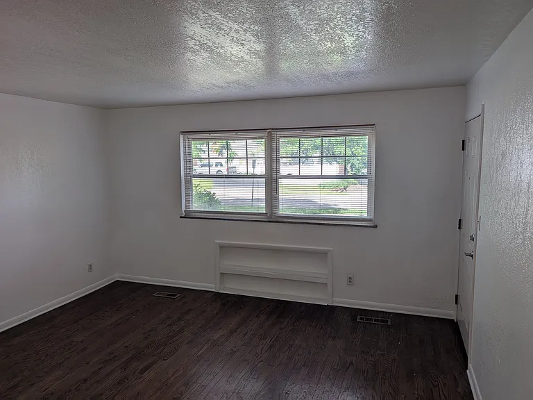 2668 Losantiville Ave #2 — Photo 6