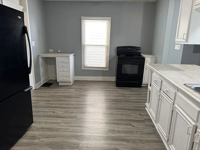 309 Iowa St — Photo 20