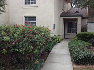 2081 5th St, Davis, CA 95618