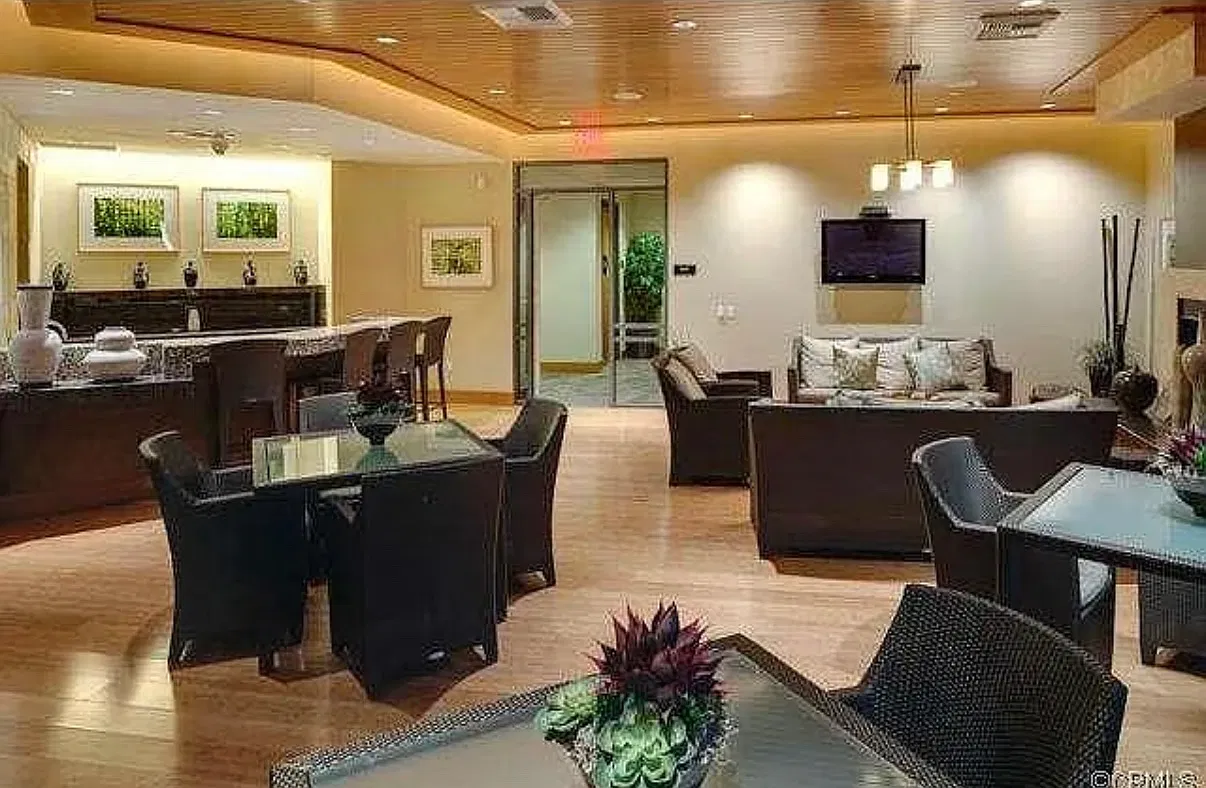 2 bed, 1700 sqft, $1,850 — Photo 4