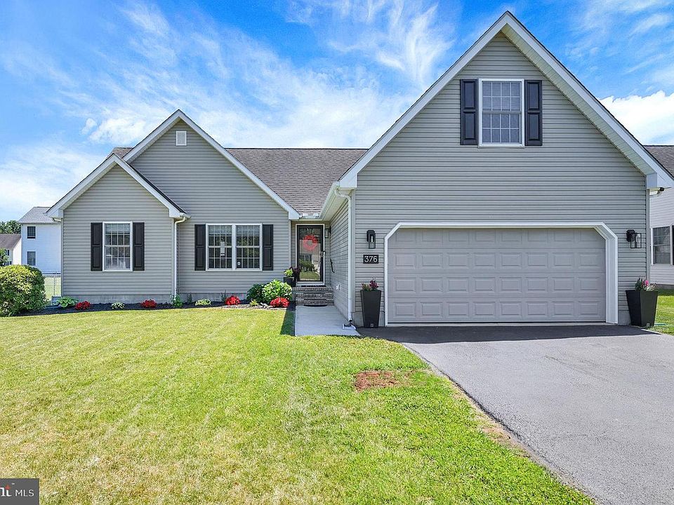 1st image of 376 Mystic Ln