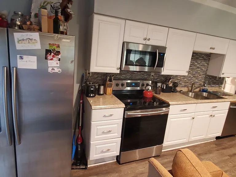 1815 Greenwood Dr — Photo 7