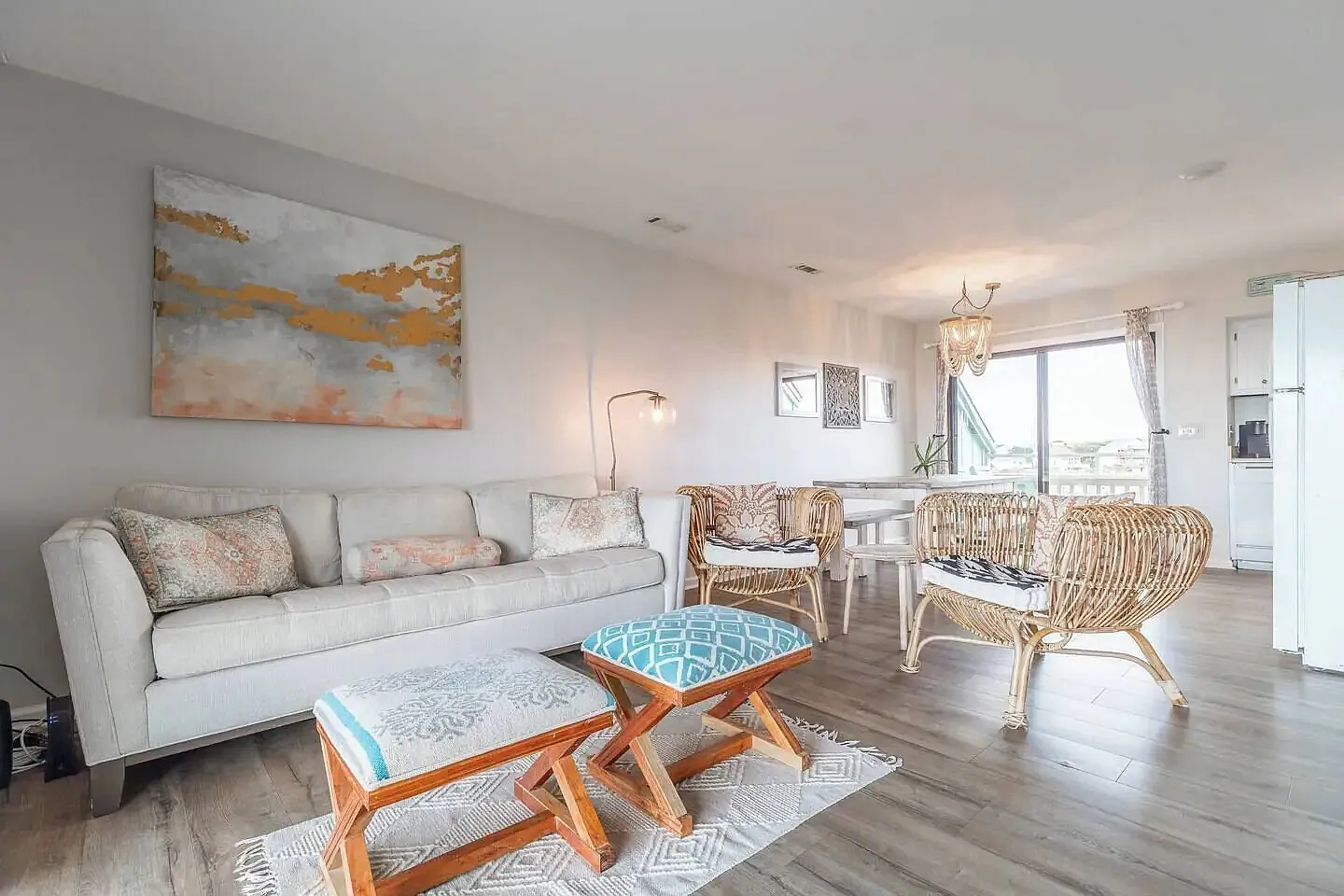 2 bed, 767 sqft, $3,200 — Photo 3