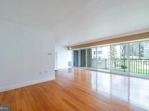 1802 Metzerott Rd APT 207, Adelphi, MD 20783