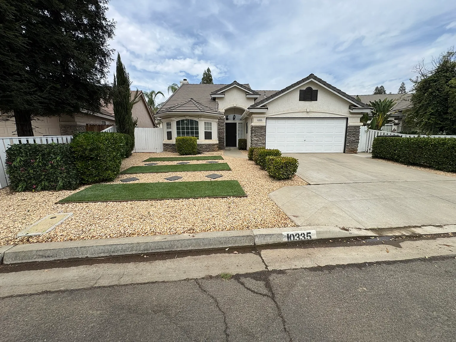 3 bed, 1613 sqft, $2,450 — Photo 1