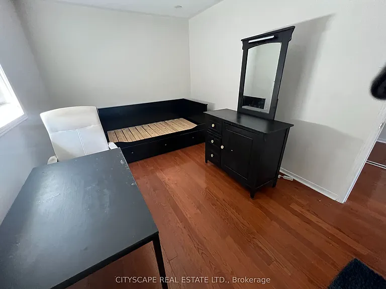 637 Dolly Bird Ln — Photo 31