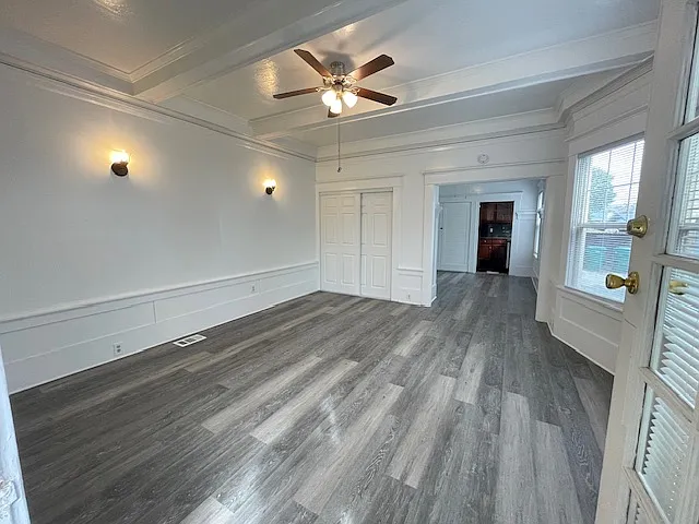 217 E Vine St — Photo 1