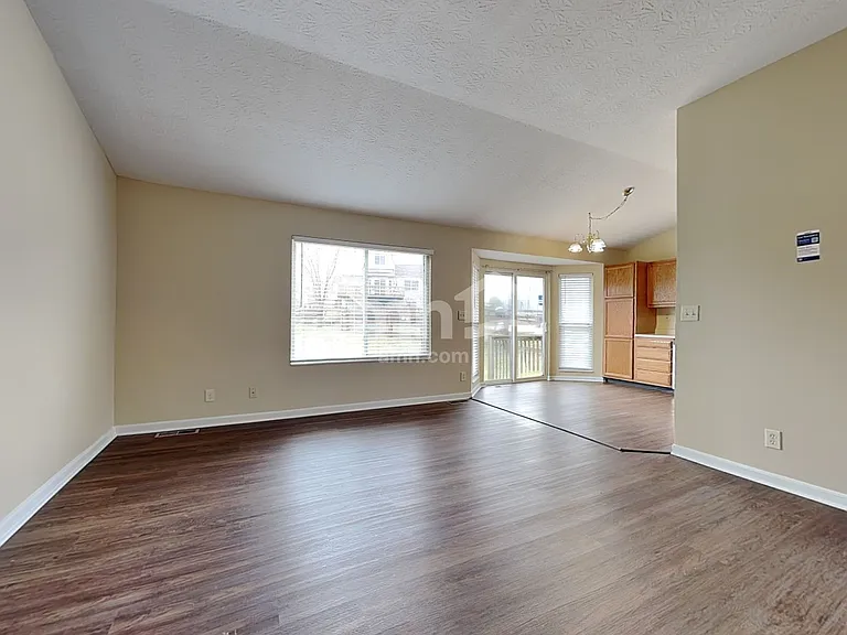 10735 Chinkapin Cir — Photo 6