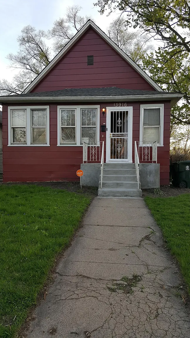 13916 Lincoln Ave #1 photo 1