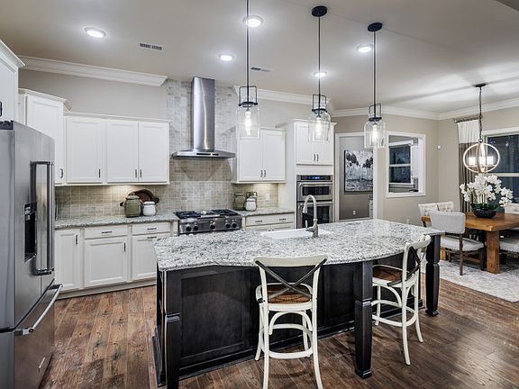 3rd image of 8423 Tosomock Ln