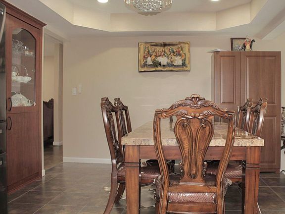 3rd image of 5012 Fleming Ct