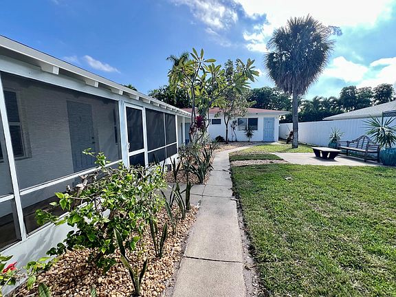 3rd image of 1235 Beach Rd APT 4