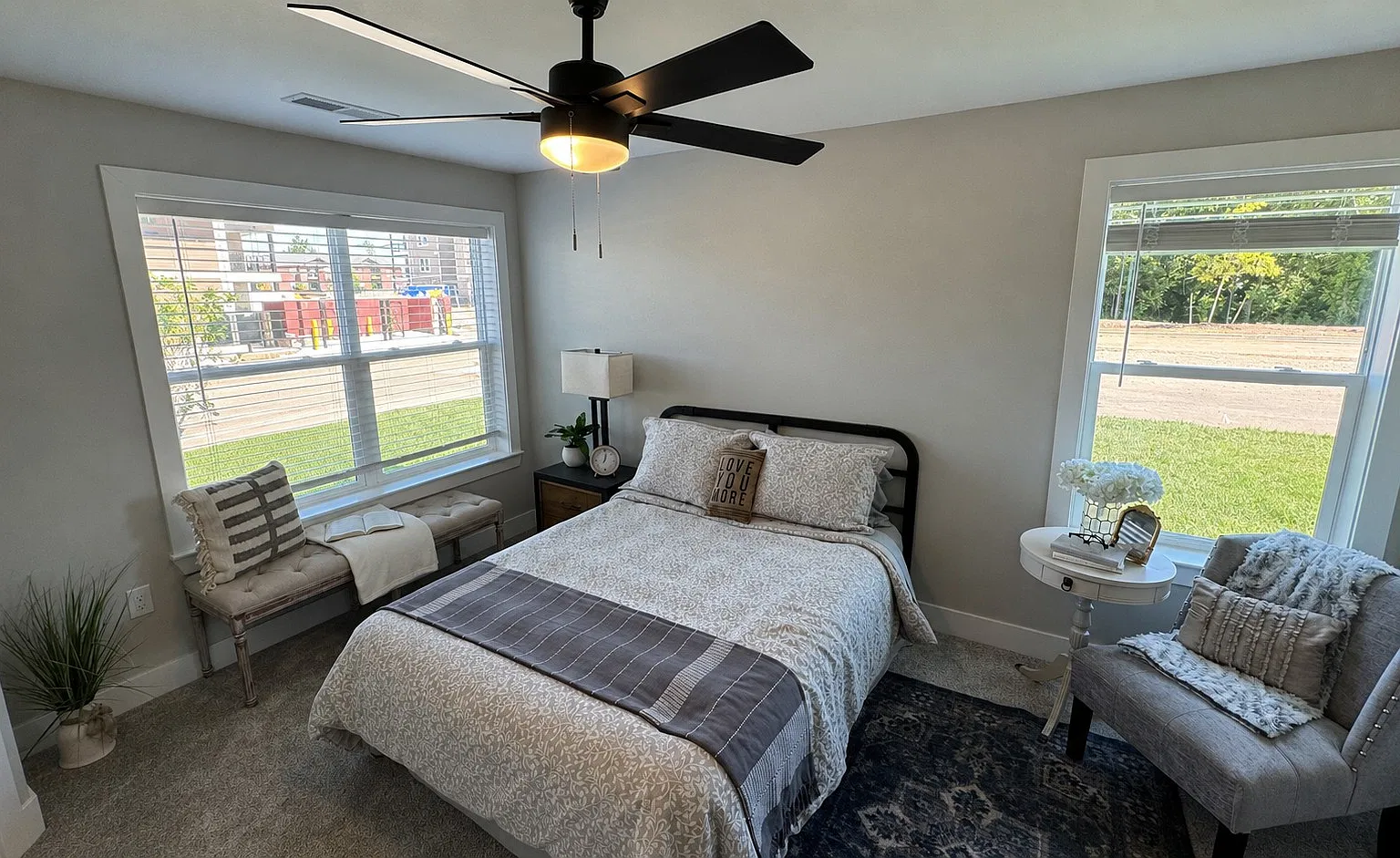 8200 Westmont Dr — Photo 2
