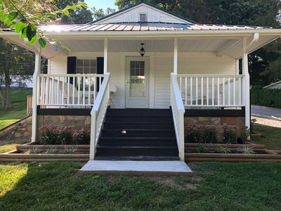 1086 East St, Waynesville, NC, 28786