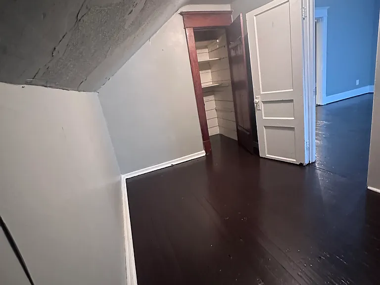 108 N 2nd St #4 — Photo 4