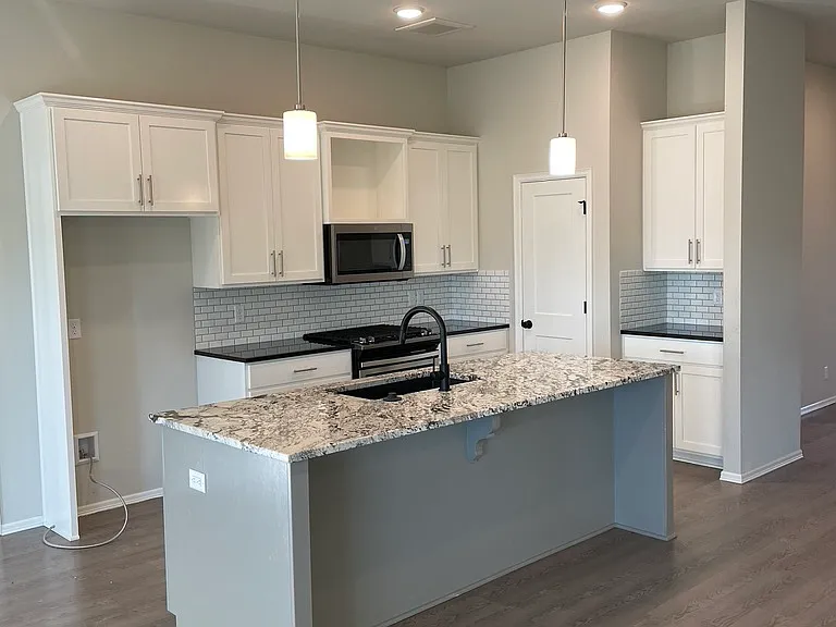 11126 S Adams St — Photo 11