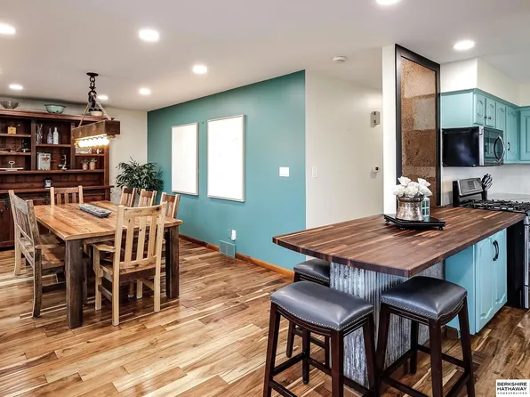 512 5th St, Yutan, NE 68073