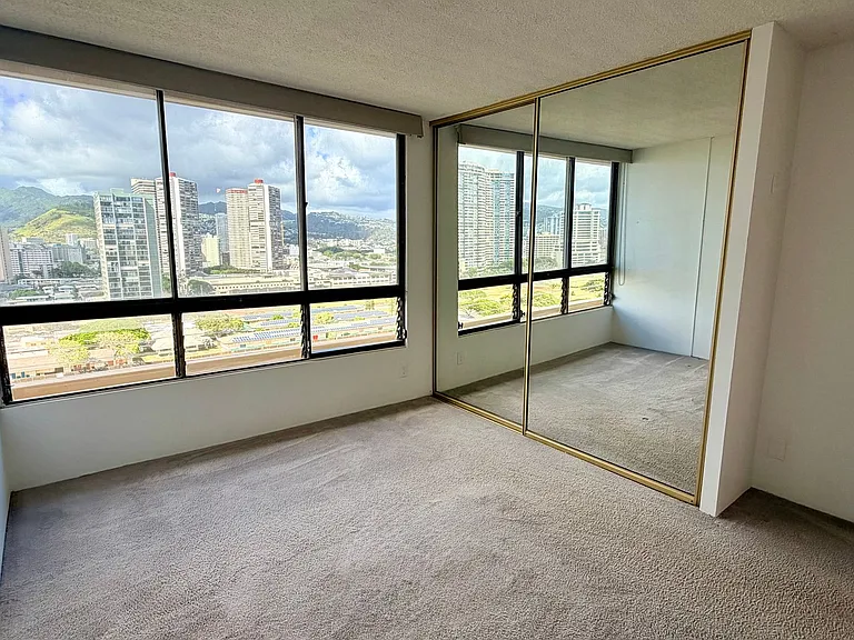 2121 Ala Wai Blvd #1702 — Photo 17