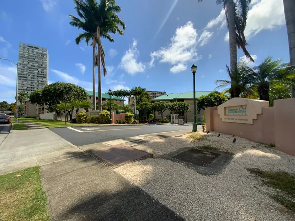 1080 Ala Napunani St APT 313, Honolulu, HI 96818