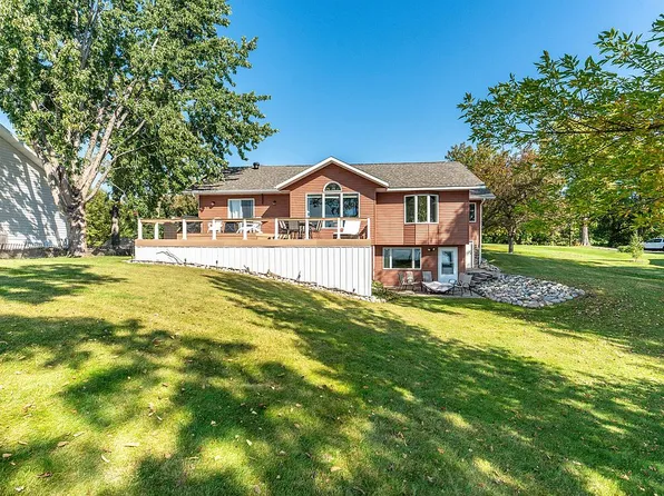 24864 Tri Lakes Dr, Pelican Rapids, MN 56572