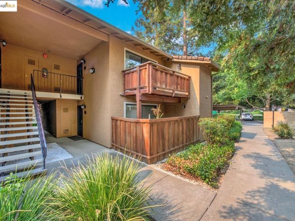 690 Arcadia Dr, Vacaville, CA 95687