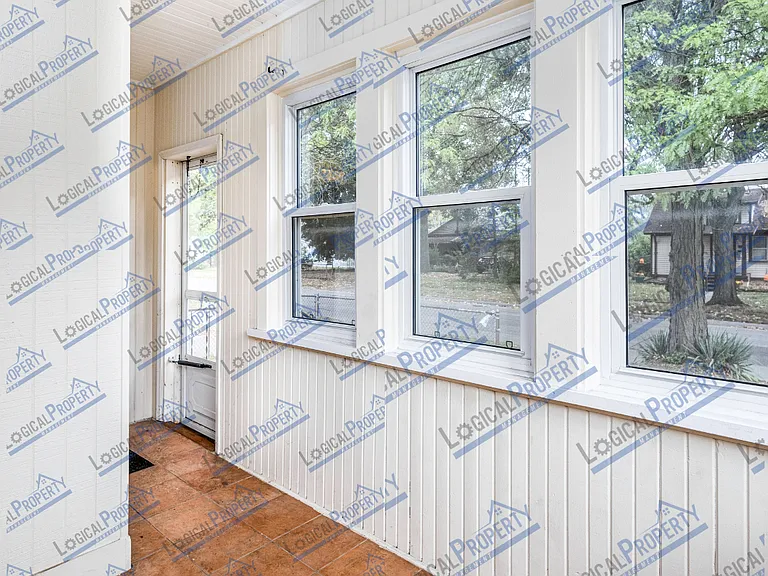 1234 E Elza Ave — Photo 14