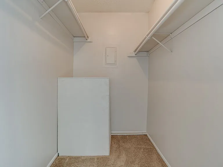 Dakota San Antonio — Photo 12